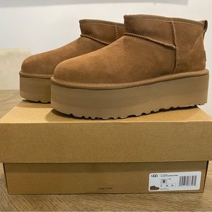 Womens Size 8 Classic Ultra Mini Platform Ugg in Chesnut